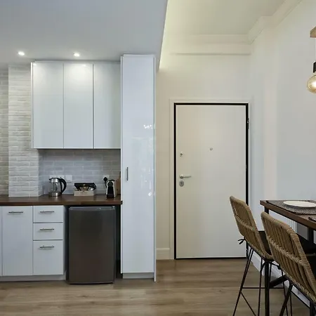 Trendy Living In Koukaki